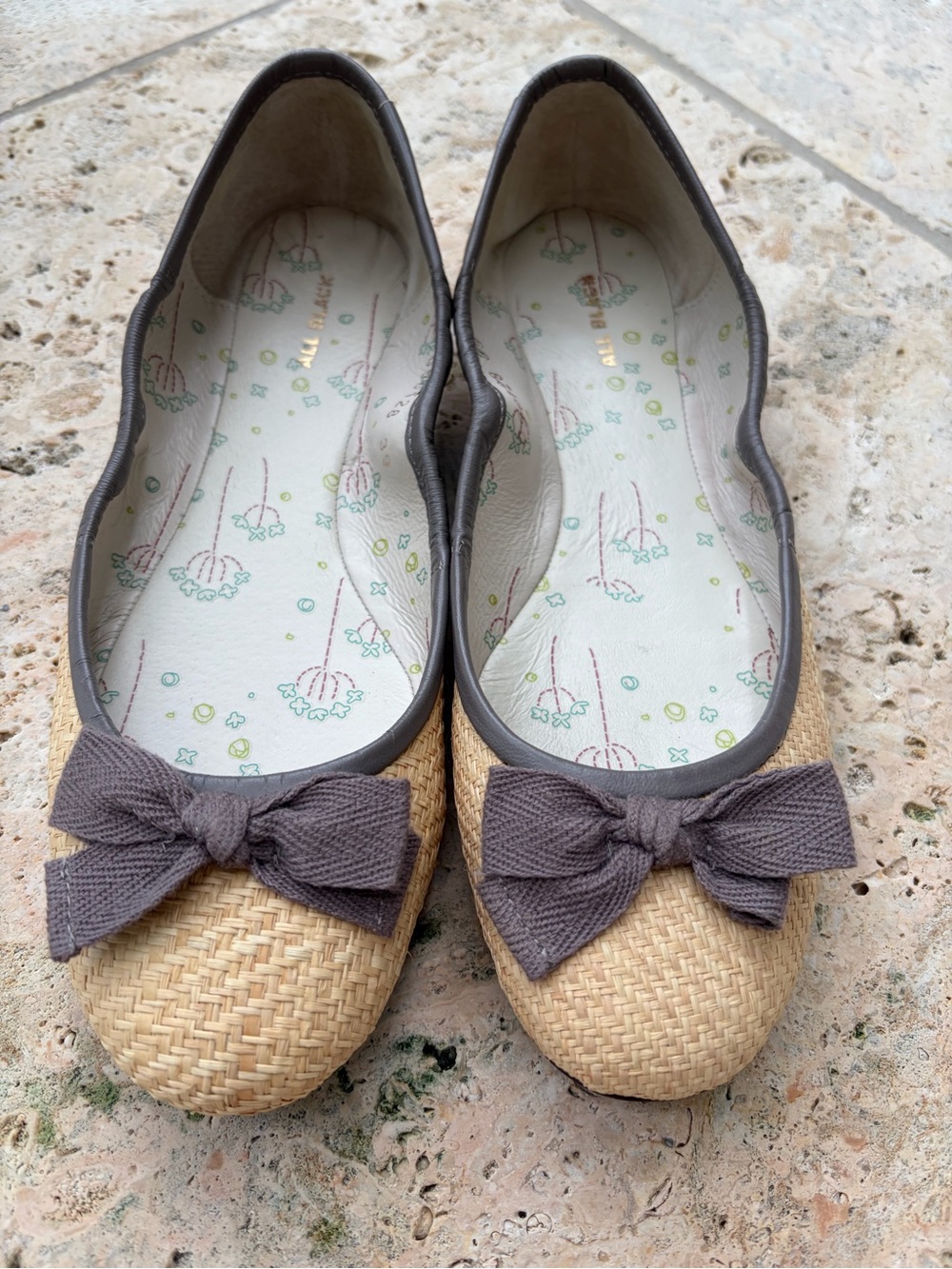 Woven Raffia Bow Ballet Flats in Natural and Gray